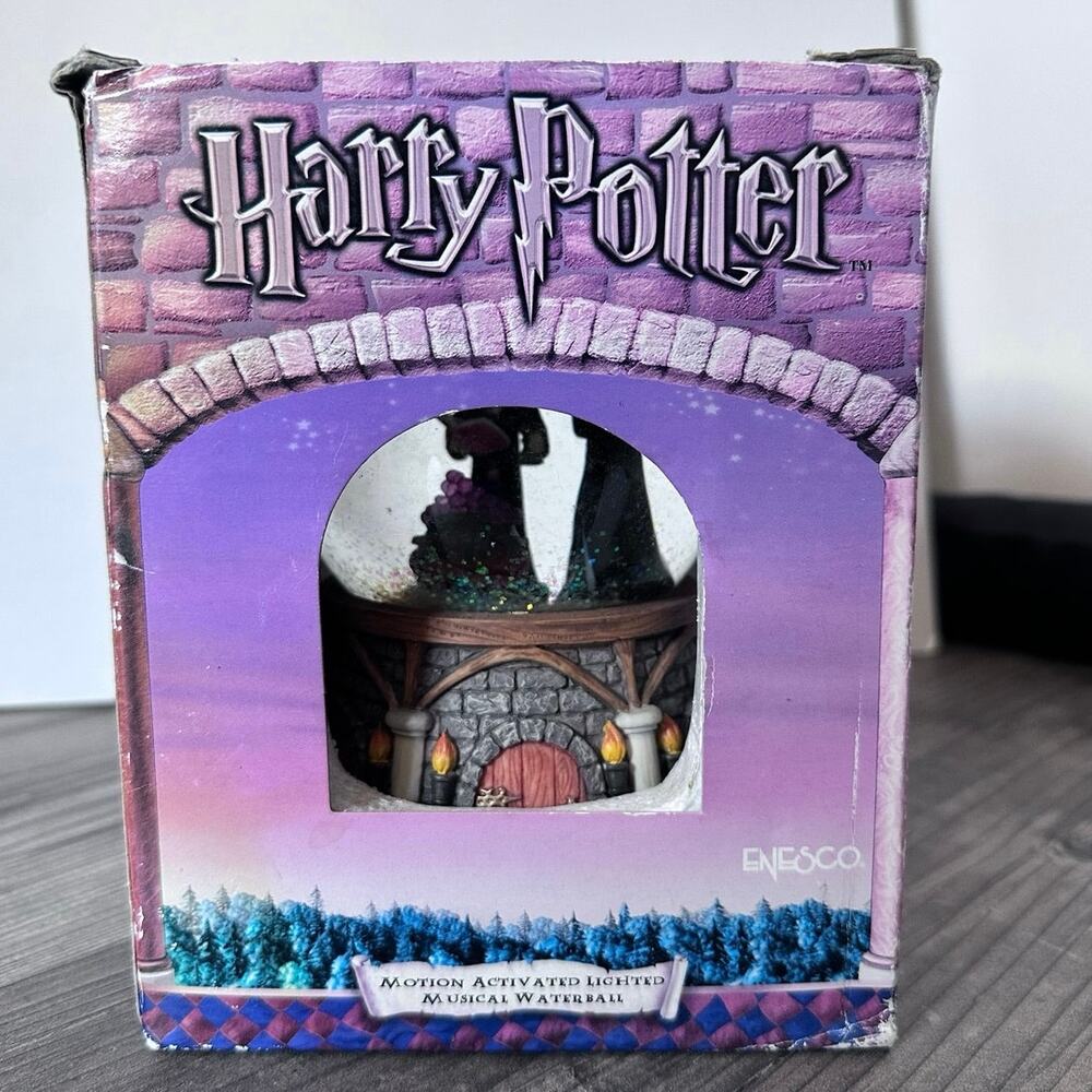 enesco harry potter musical snowglobe